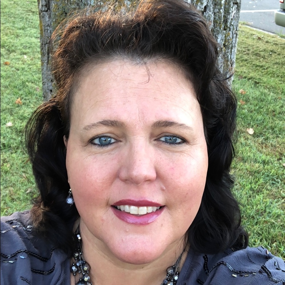 Meet your Posher, Lisa